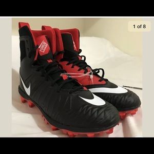 NEW NIKE FOOTBALL CLEATS
